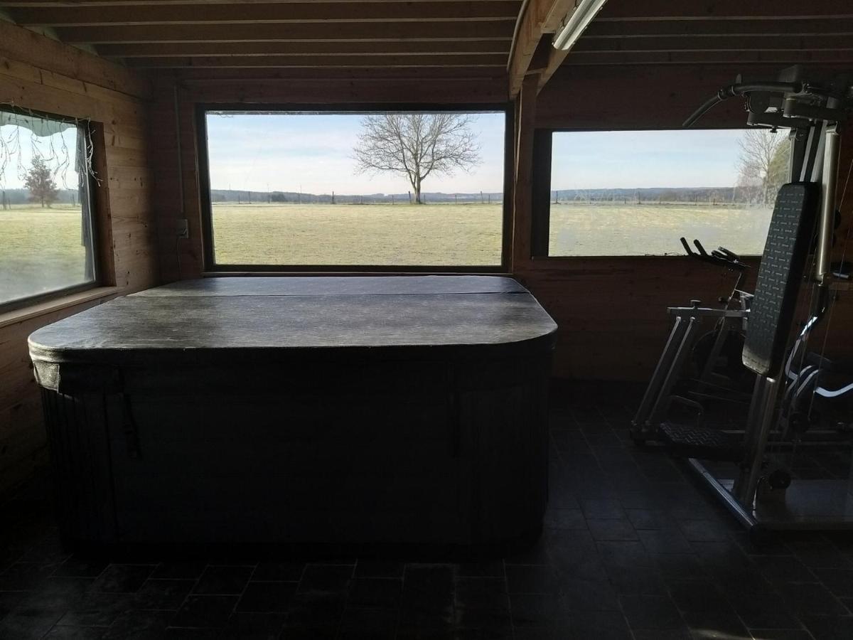 Very Spacious House With Sauna Spa And Countryside Views Gouvy Exterior foto